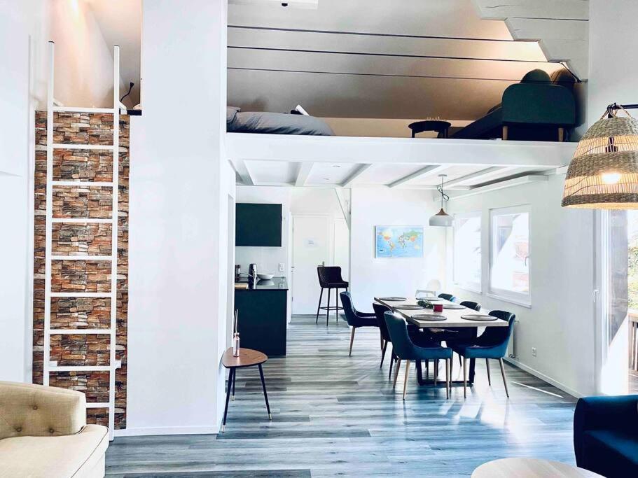 Apartment Unique Penthouse With Gallery And Mountain View *