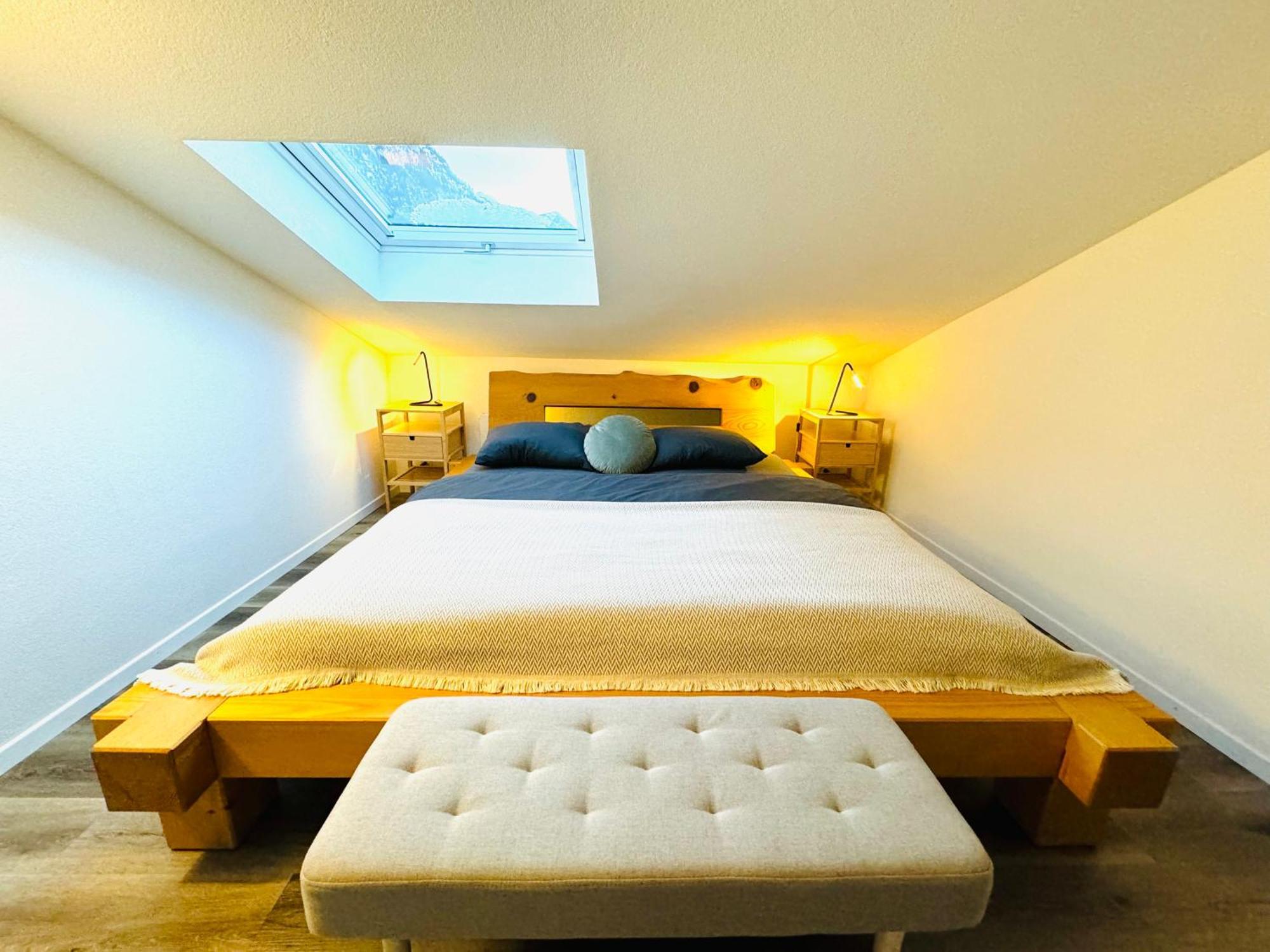 Unique Penthouse With Gallery And Mountain View * Kandersteg